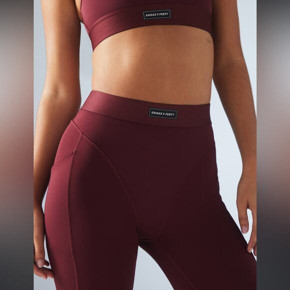 Savage X Fenty Pants - Savage X Fenty By Rihanna High-Waist Pocket Legging SZ M